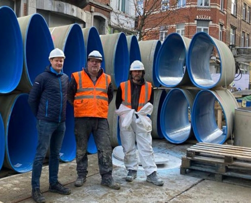 Alexis Capoul and team at construction site