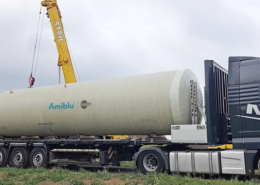 LKW-Transport Amiblu GFK-Trinkwasserbehälter Mehren, Deutschland