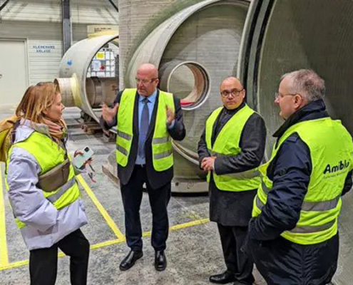 EU-Abgeordnete Anna Cavazzini auf Werksbesuch in Döbeln