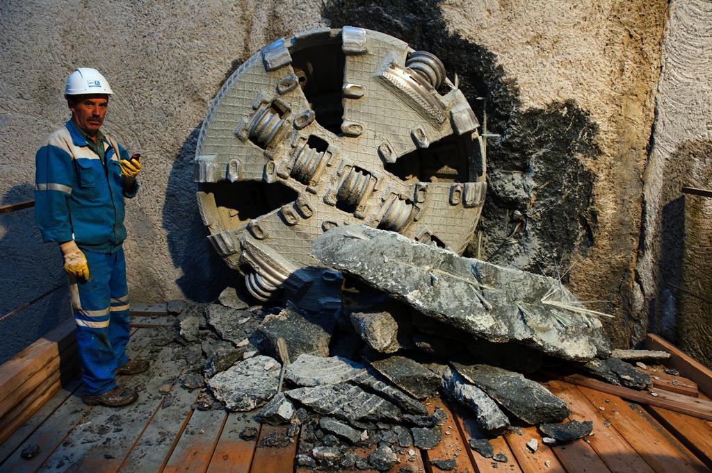 Microtunneling Jacking Pipes in Rennes