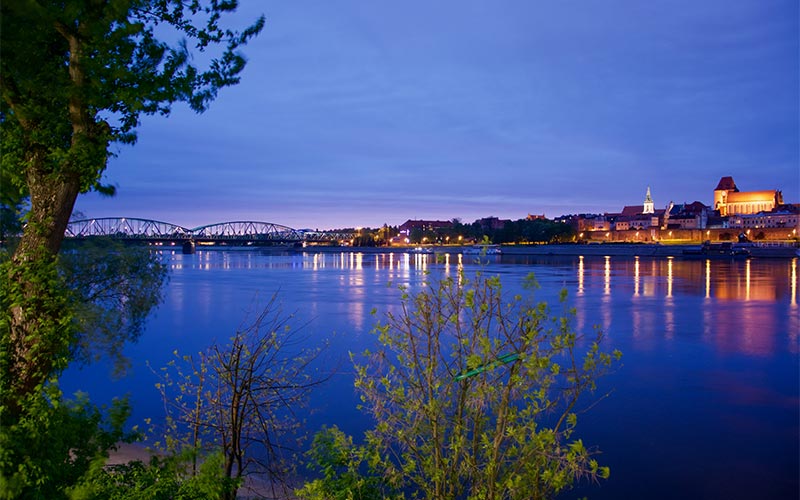 Toruń, gdzie zamontowano pierwszy rurociąg GRP w Polsce.