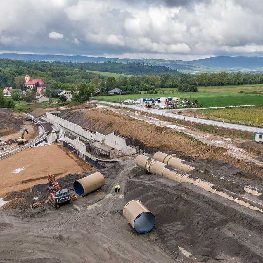 Rury Hobas PU Line w projekcie budowy zbiornika Roztoki Bystrzyckie, Polska